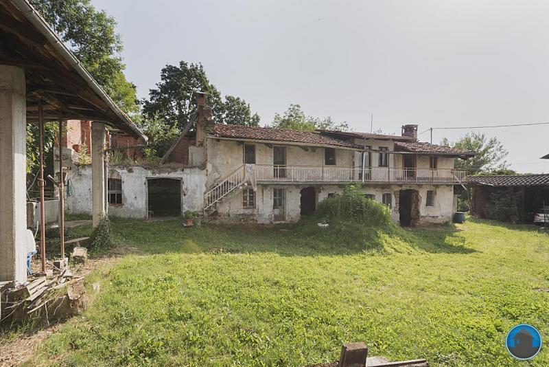 Rustico/Casale/Castello in vendita in STRADA COMBA 27, Bricherasio