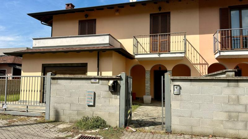 Villetta a schiera in vendita, Corso Genova  #finsubito richiedi mutuo fino 100%