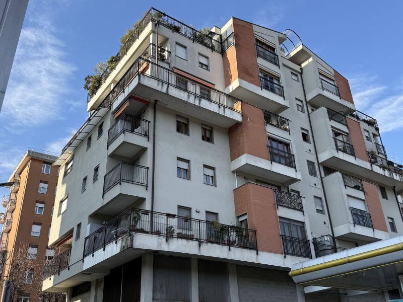 Vendita Trilocale Appartamento Milano Via Inganni 99 540143