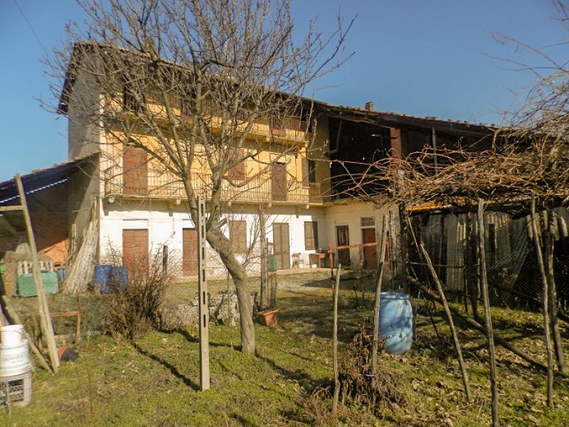 Vendita Casa Indipendente Casa/Villa Fara Novarese Via Roma 18 423703