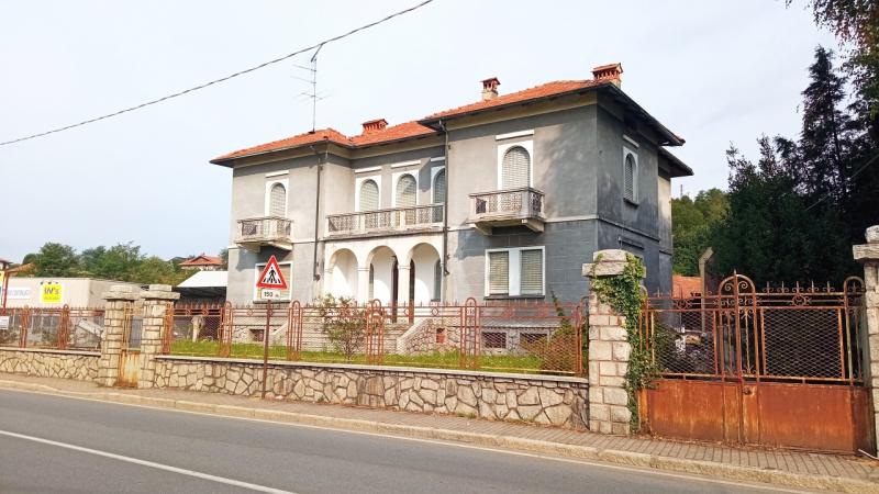 Casa Indipendente in vendita in Via Guglielmo Marconi 41, Gattinara