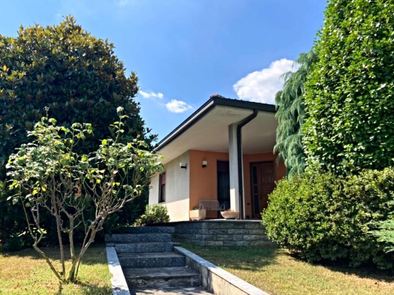 Casa Indipendente in vendita in Via Pelizzoni 5, Invorio