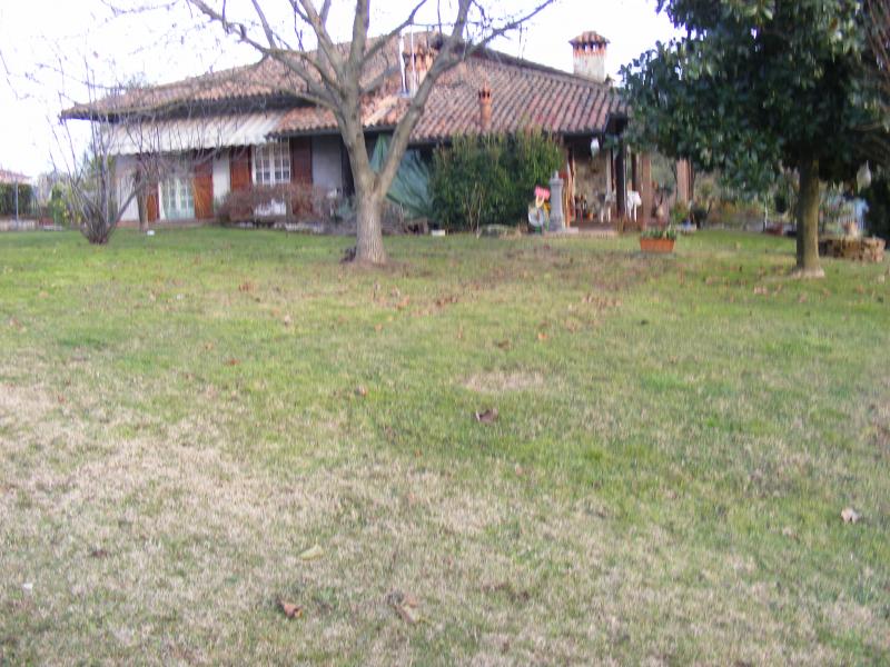 Vendita Villa unifamiliare Casa/Villa Divignano Via XXV Aprile 353333