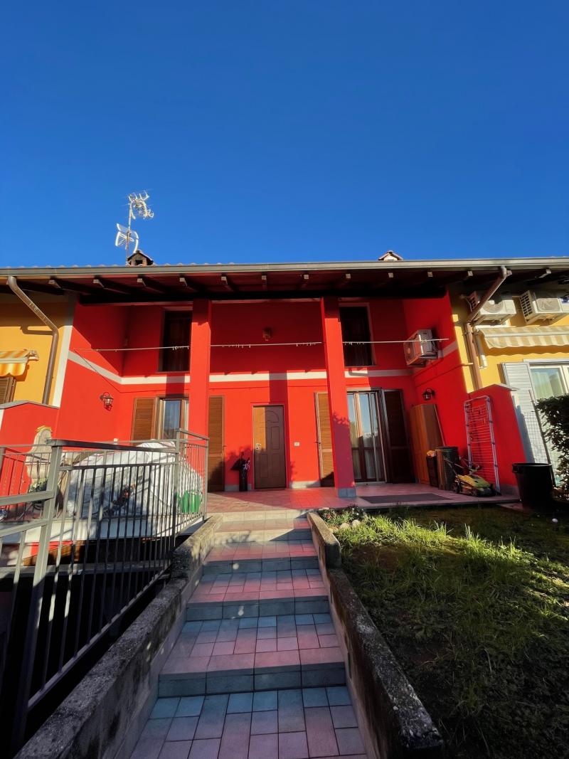 Vendita Villetta a schiera Casa/Villa Castelletto sopra Ticino Via Leopardi 382621
