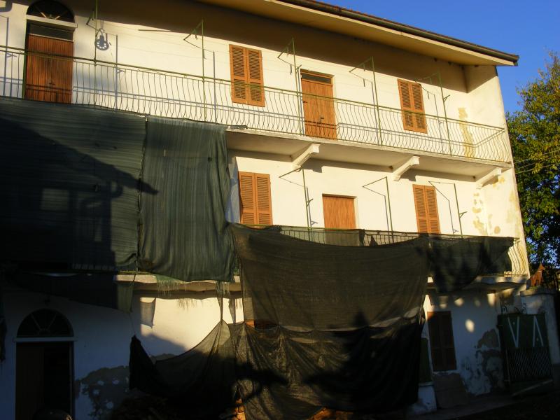 Rustico/Casale/Castello in vendita in Via I Maggio, Divignano