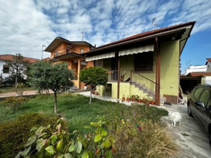 Villa unifamiliare in vendita in corso novara, Vigevano