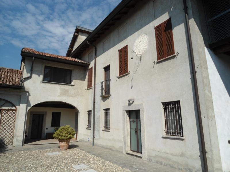 Rustico/Casale/Castello in vendita in Via Papa Giovanni XXIII,23, Parona