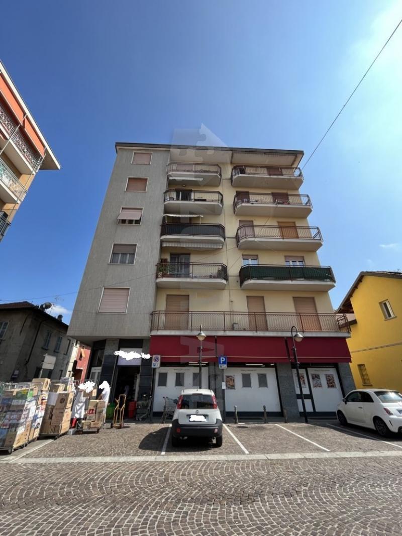 Vendita Trilocale Appartamento Samarate Via San Michele al Carso 436530