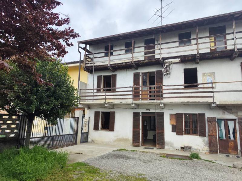 Vendita Porzione di casa Casa/Villa Momo Via Boniperti, 45 426833