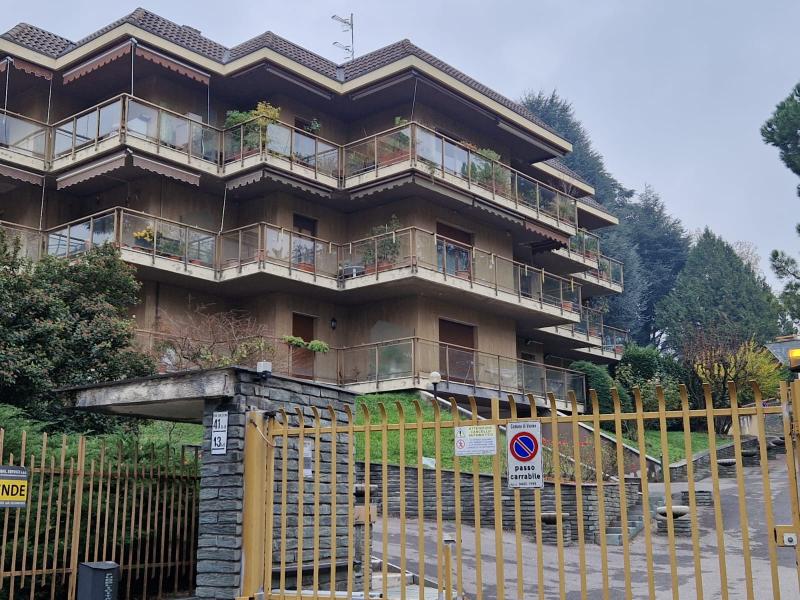Vendita Appartamento oltre 5 locali Appartamento Varese via Goldoni 392325