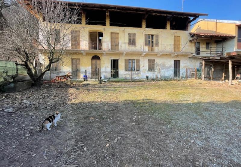 Rustico/Casale/Castello in vendita in Località Balchi, Fontaneto d'Agogna
